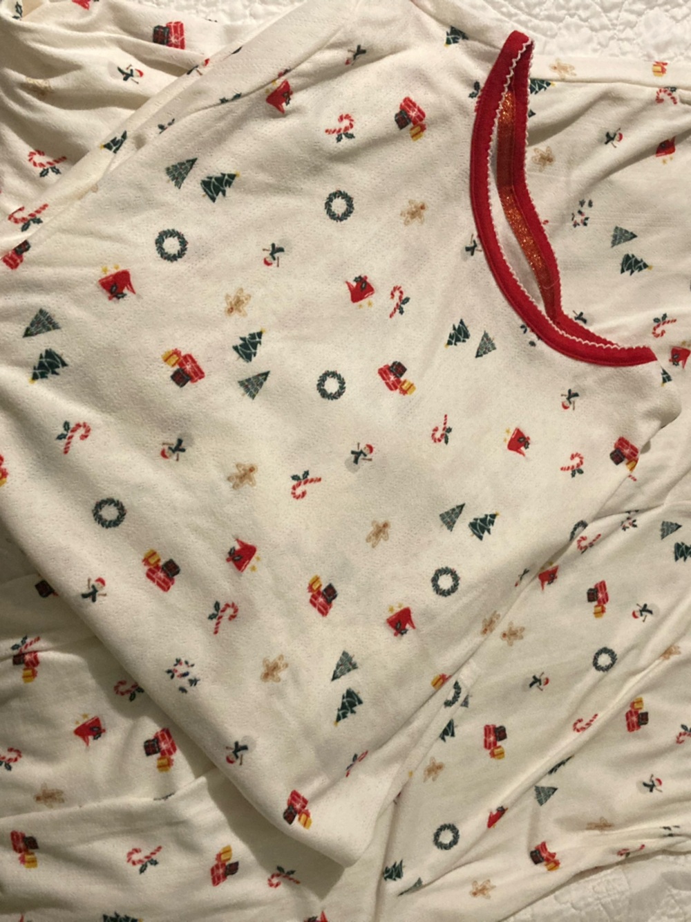 Women’s Cream Holiday-Print Pajama Top with Red Trim